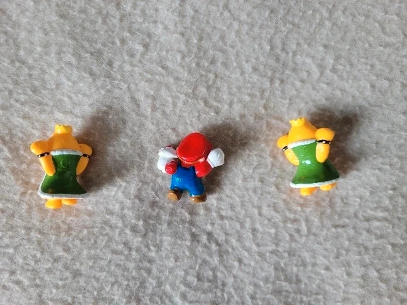 Lot de 3 petites figurines Nintendo Mario – photo 2